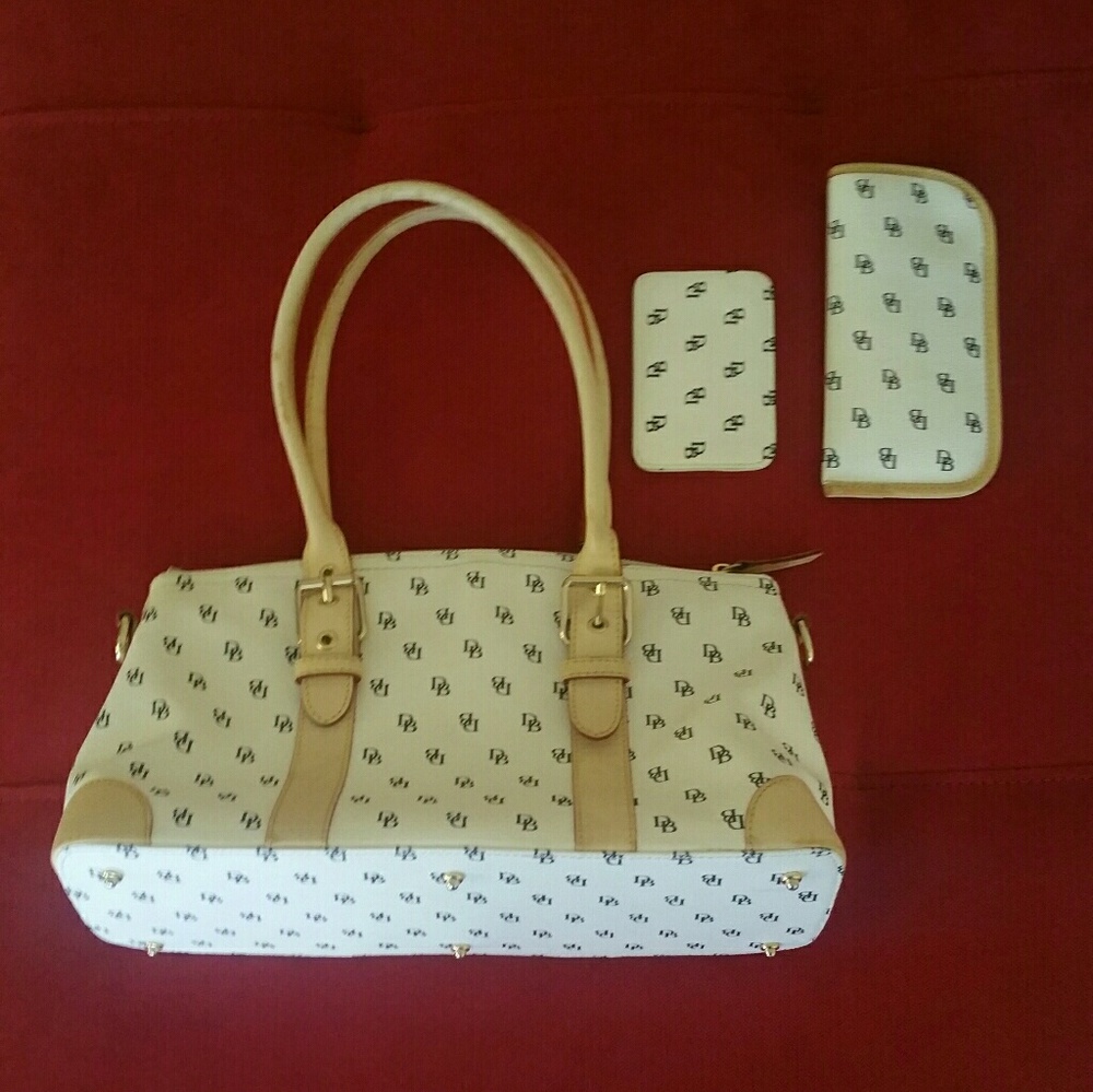 Vintage Dooney and Bourke bag